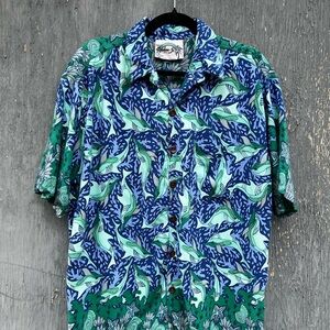 Jo Maui Rayon shark Hawaiian Shirt – L